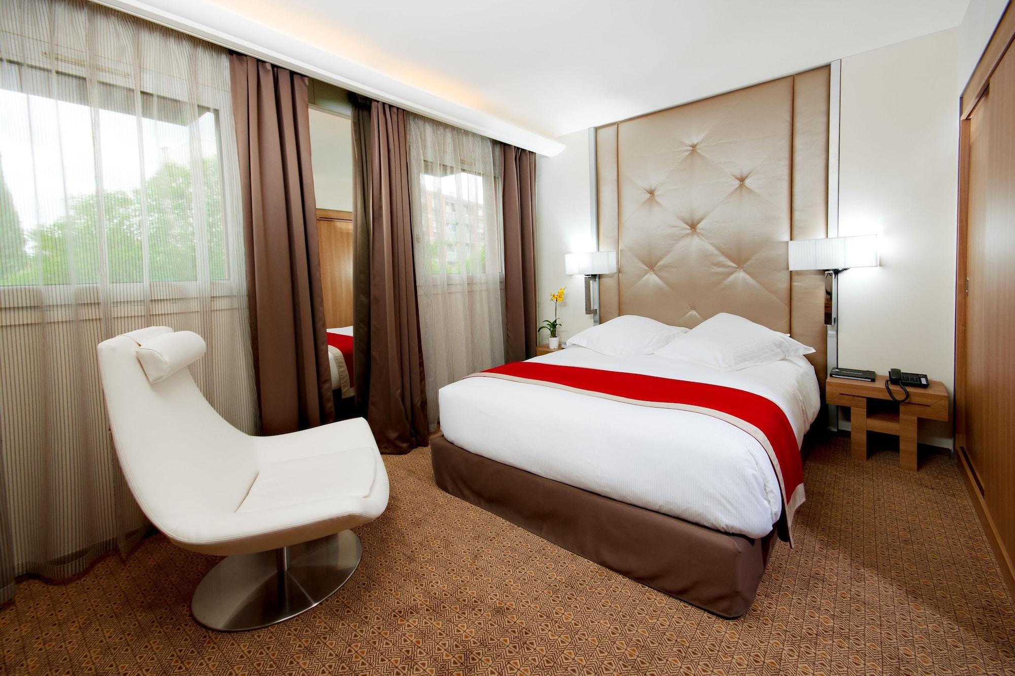 Hôtel Mermoz Toulouse Buitenkant foto